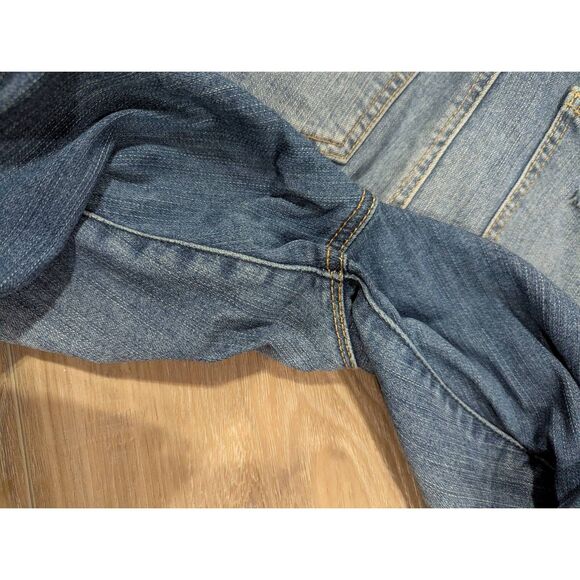 Torrid Distressed Bombshell Skinny Jeans - Picture 7 of 8